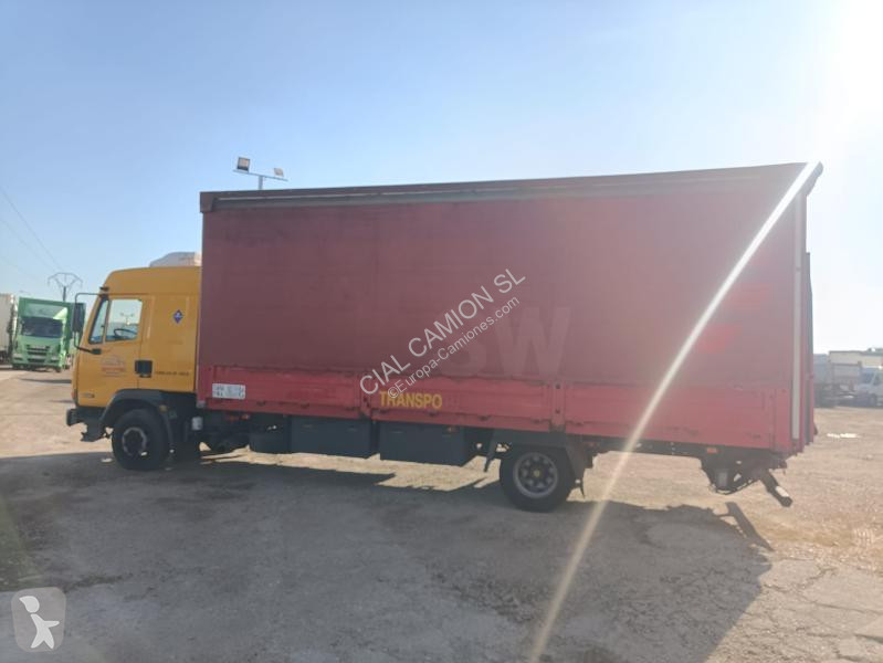 شاحنة DAF 210