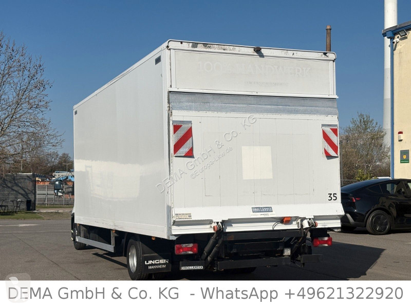 Грузовик Iveco...