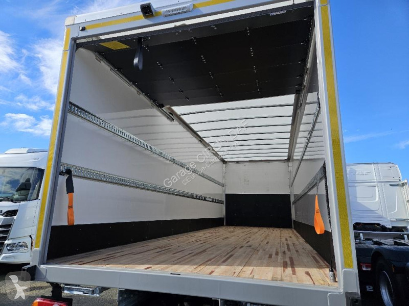 شاحنة DAF 290  19T XB