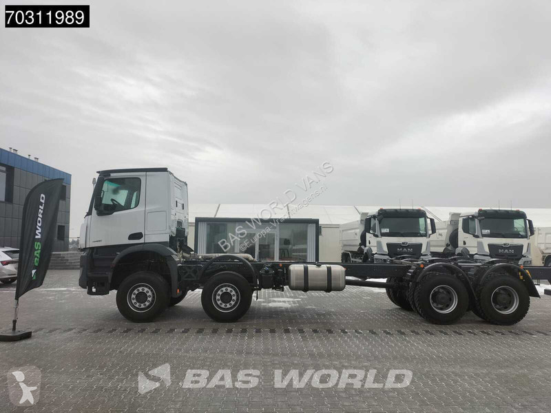 شاحنة Mercedes 4451 8X4 NEW chassis! Steel...