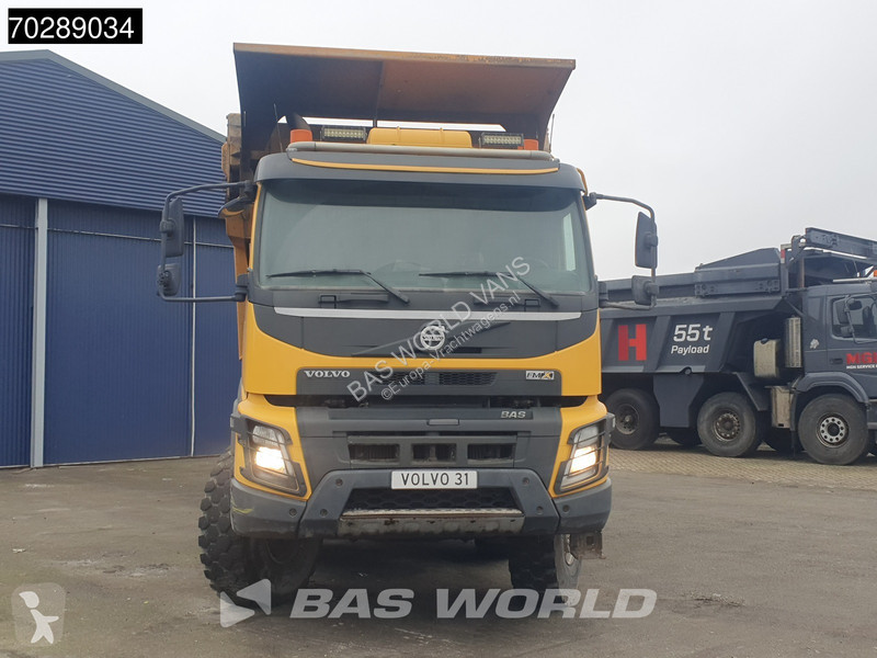 شاحنة Volvo 520  8X4 32m3 AJK Pusher Big-Axle...