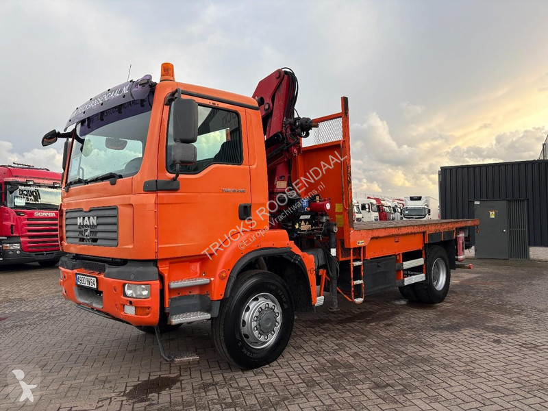 شاحنة MAN +4x4 + HMF 1460 + euro4