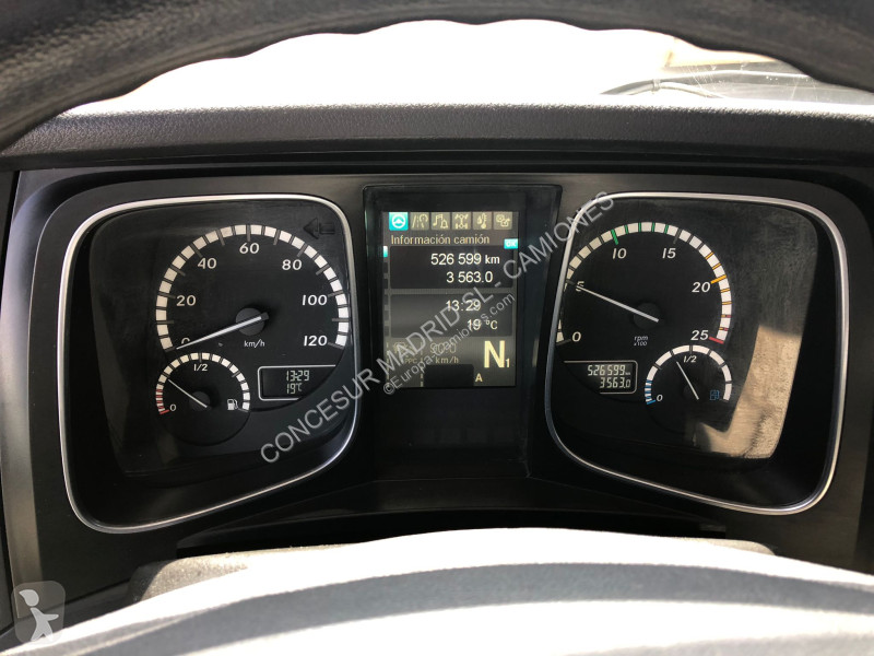 جرار Mercedes  1845