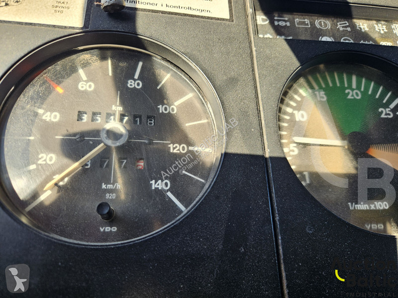 Kamión Volkswagen VW-MAN 8.136