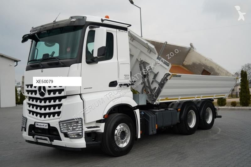 شاحنة Mercedes AROCS 2658