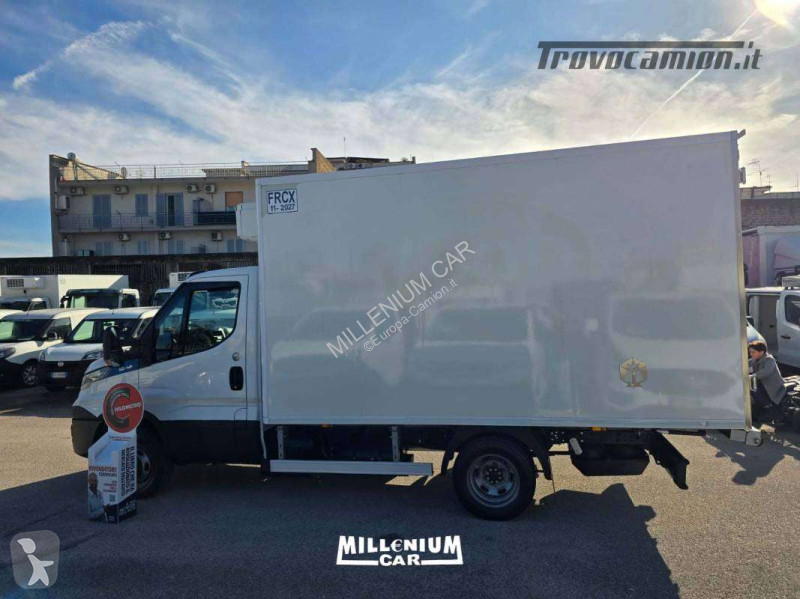 Furgoneta Iveco 50-14 NP CELLA 7 PEDANE FRC