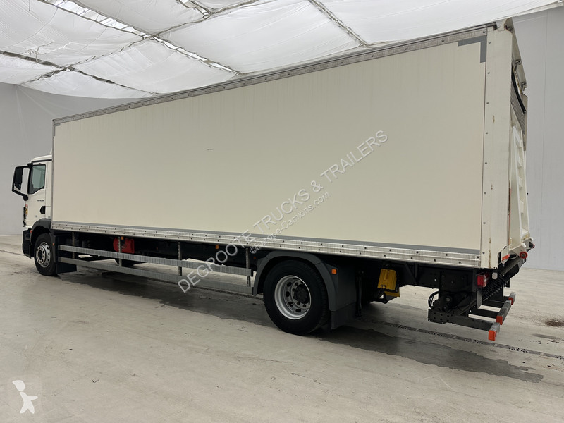 شاحنة MAN TGM 18.290