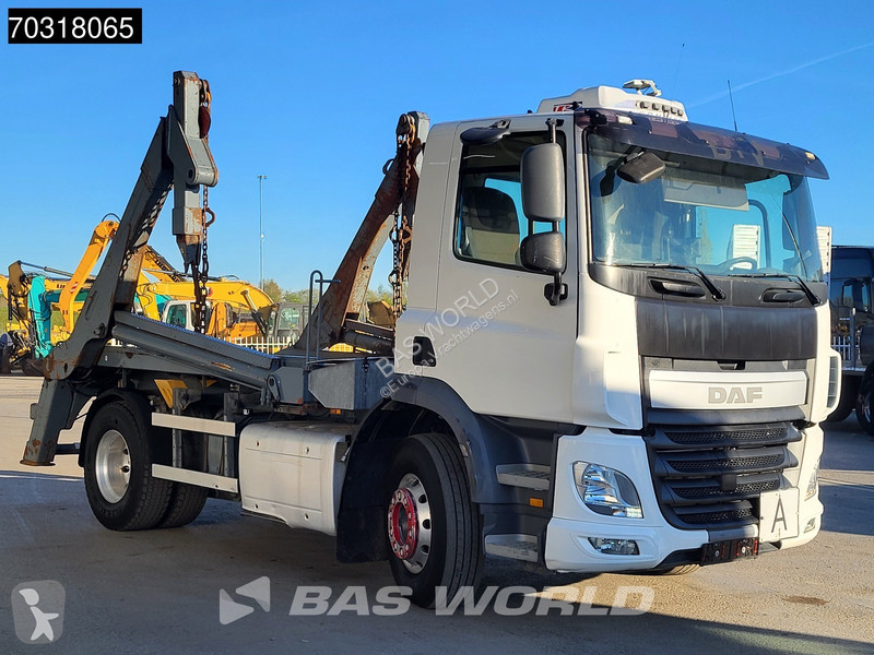 شاحنة DAF 290  4X2 13tons Skip Loader...