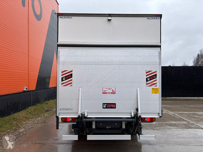 شاحنة Mitsubishi Fuso 4x2 THERMOKING V-500 Max...