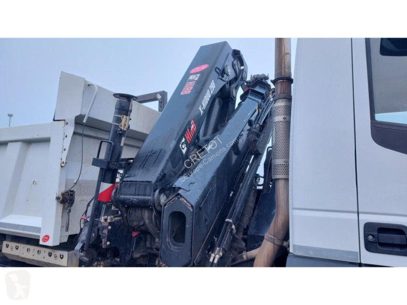 شاحنة Iveco AD 260X48 Z HR OFF