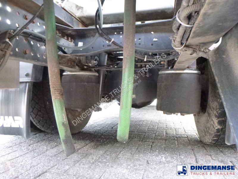 شاحنة Renault 270 4x2 fuel tank 13.3 m3 / 3 comp