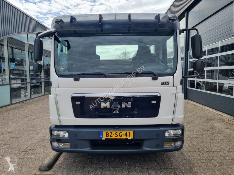 شاحنة MAN 8.180 TIJHOF Abschlepp 7.5t MMAT...