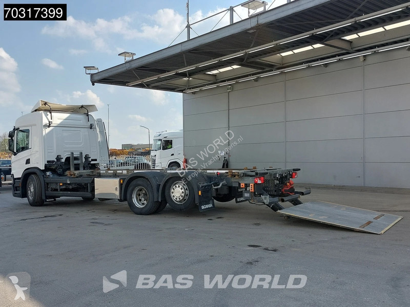 شاحنة Scania P500 P 6X2 BDF 2500kg adebordwand...