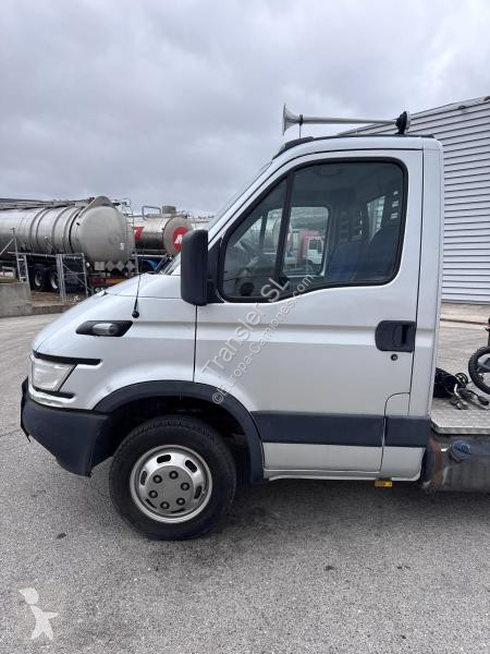 Iveco  40C17 semi-trailer truck