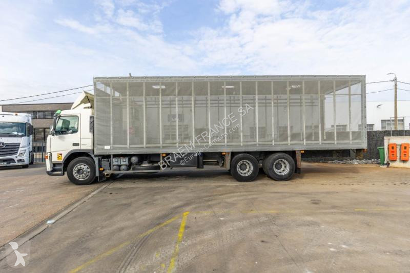 شاحنة Volvo 360 -6x2 (10pneus/tires)