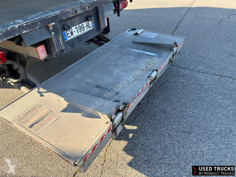 شاحنة Renault D Cab 2.1