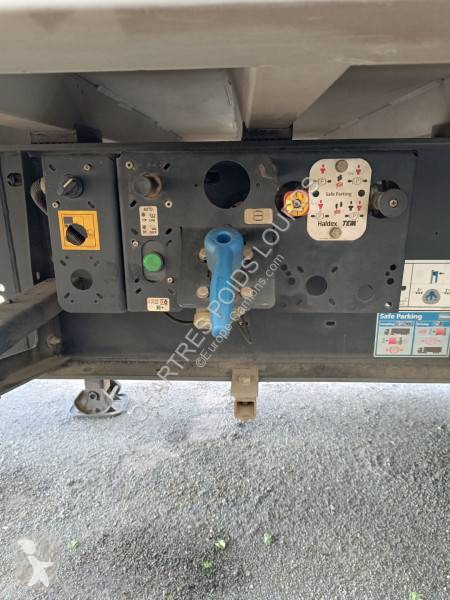 نصف مقطورة Fruehauf