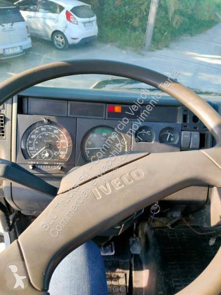 Teherautó Iveco