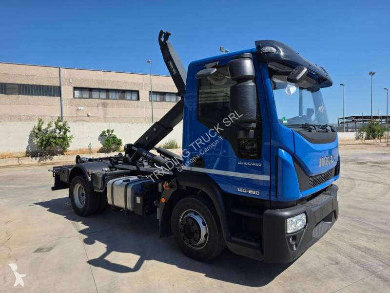 شاحنة Iveco