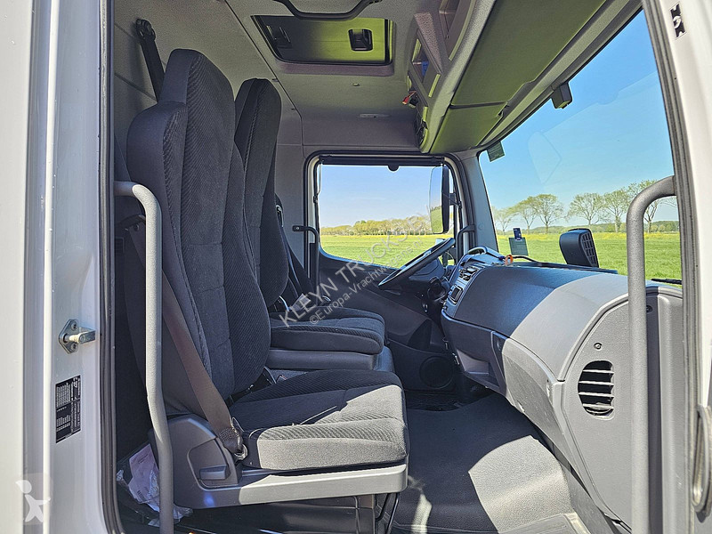 Camion Mercedes ATEGO 818 AIRCO LIFT 3 SEATS