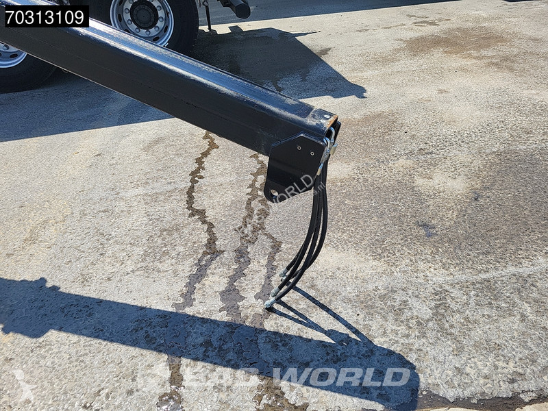 شاحنة Volvo 420  8X4 NEW RHD! Fassi F145Z.0.22...