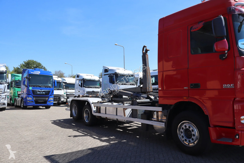 شاحنة DAF 105460 * MANUAL * CONTAINER * 6X2 *...