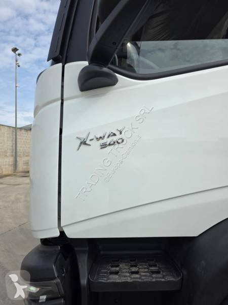 شاحنة Iveco