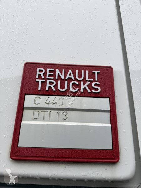 شاحنة Renault K440.26