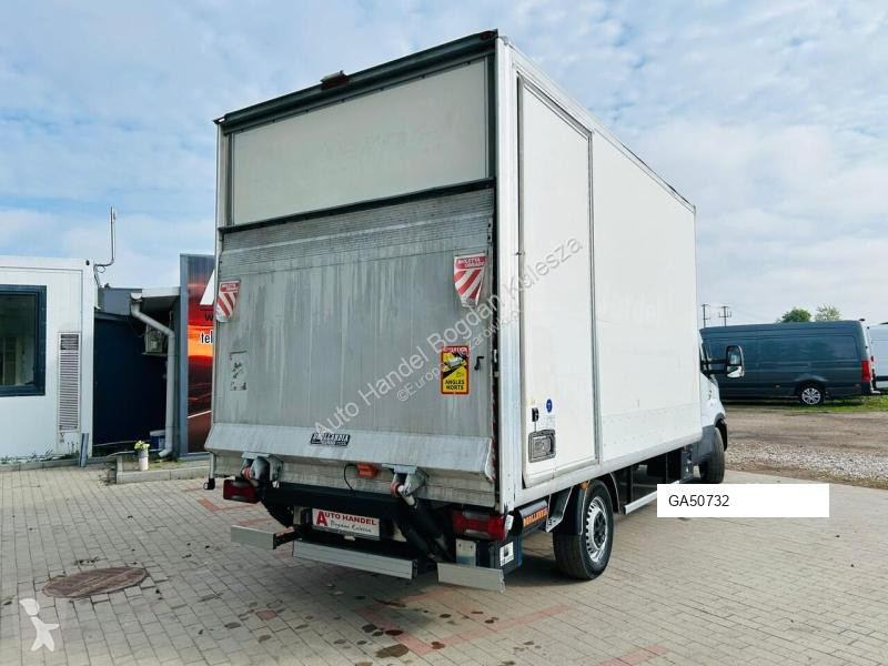 Furgoneta Iveco 35-160