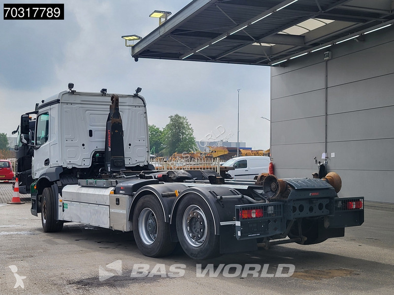 شاحنة Mercedes 2530 NGT 6X2 CNG Engine! HIAB...