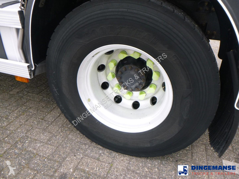 شاحنة Renault 260 4x2 fuel tank 13.7 m3 / 3 comp