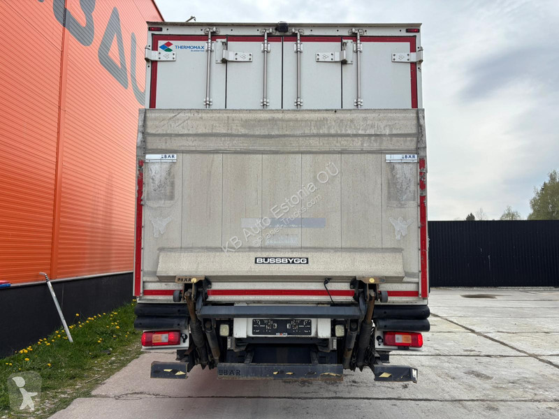 شاحنة Volvo FM 370 6x2*4 MITSUBISHI TU100 / BOX...