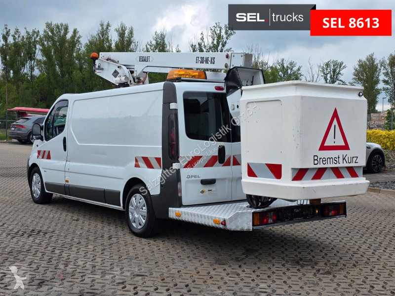 شاحنة Opel Vivaro 2.5 CDTI / Versalift ET-30-NE-XS