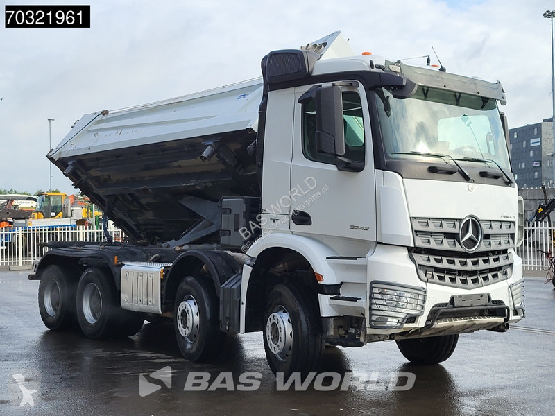 شاحنة Mercedes 3243 8X4 11m3 2-way tipper...