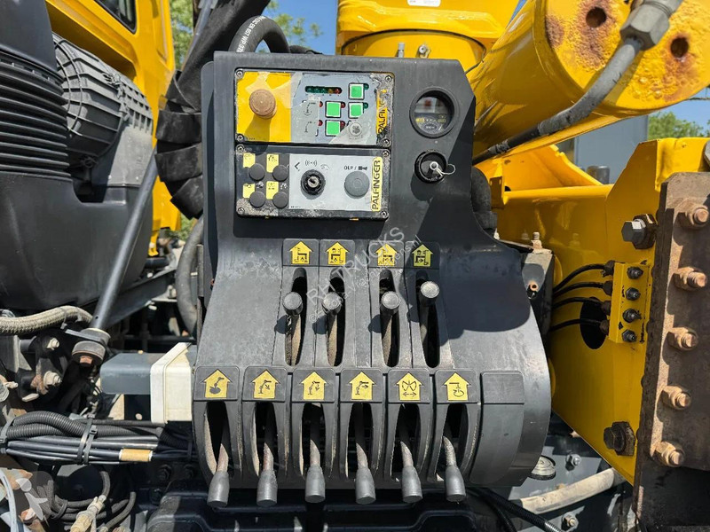 شاحنة DAF 85410 6X4 - EURO 5 + PALFINGER...
