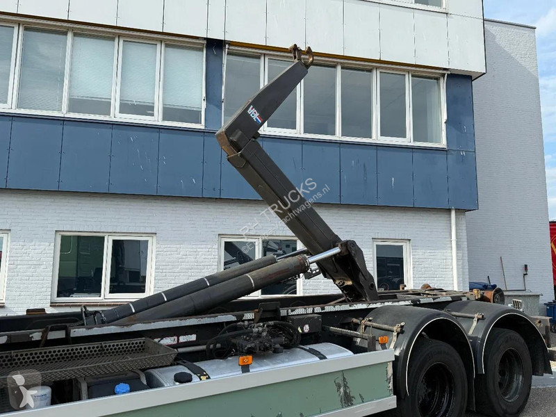 شاحنة Volvo 6X2 EURO 6 VDL 21T HOOK