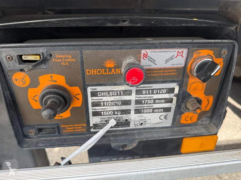 شاحنة Volvo 250 4X2 GESLOTEN BAK + KLEP