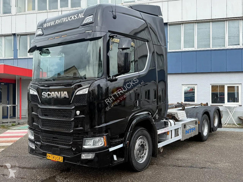 شاحنة Scania R650 V8 6X2 EURO 6 + VD HOOKIFT