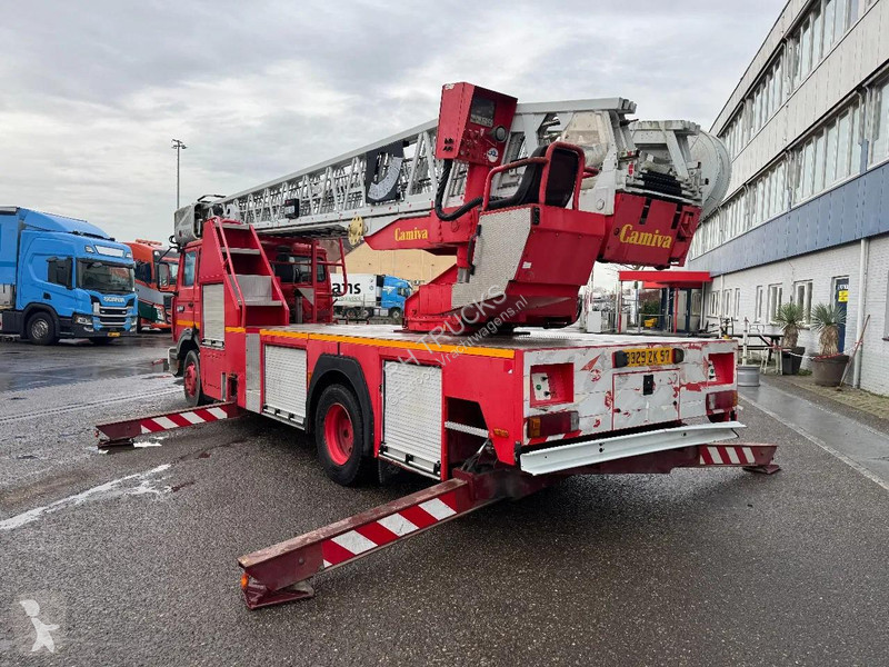 شاحنة Renault 230 4X2 CAMIVA LIFT 1433 HOURS