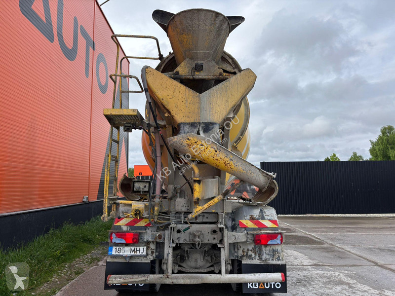 Betonárske zariadenie MAN 35.360 8x4 LIEBHERR 9...