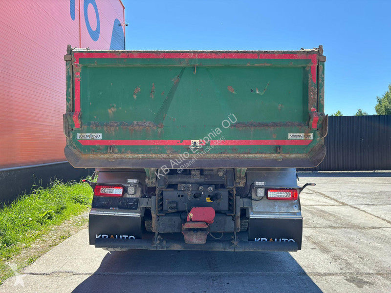 شاحنة Volvo 750 8x4*4 BOX L=6080 mm