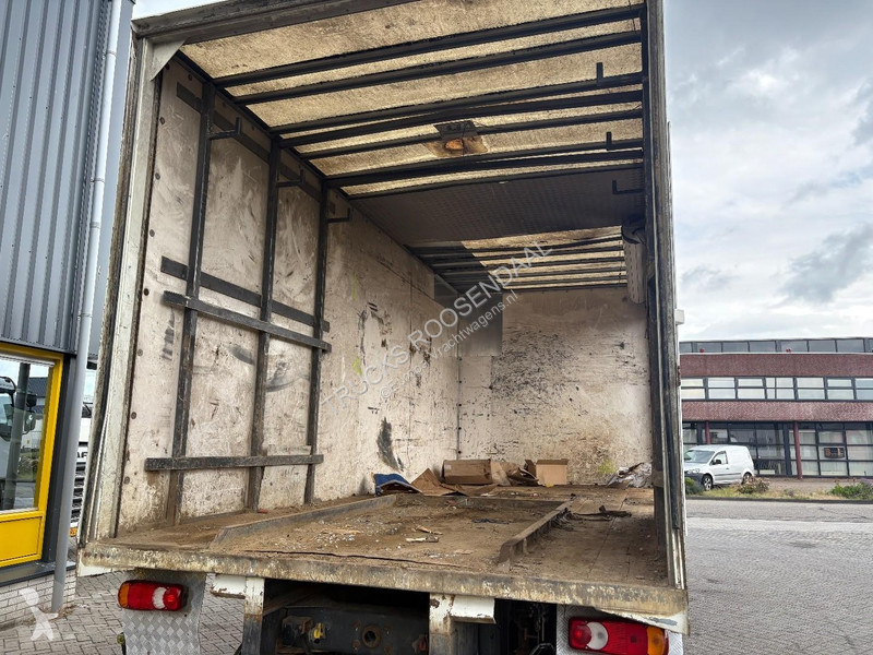 شاحنة Volvo 12240 + Leaf Suspension + Loadlift...