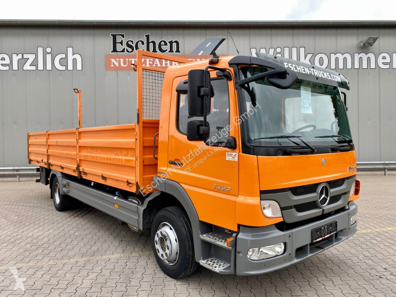 شاحنة Mercedes 1322...