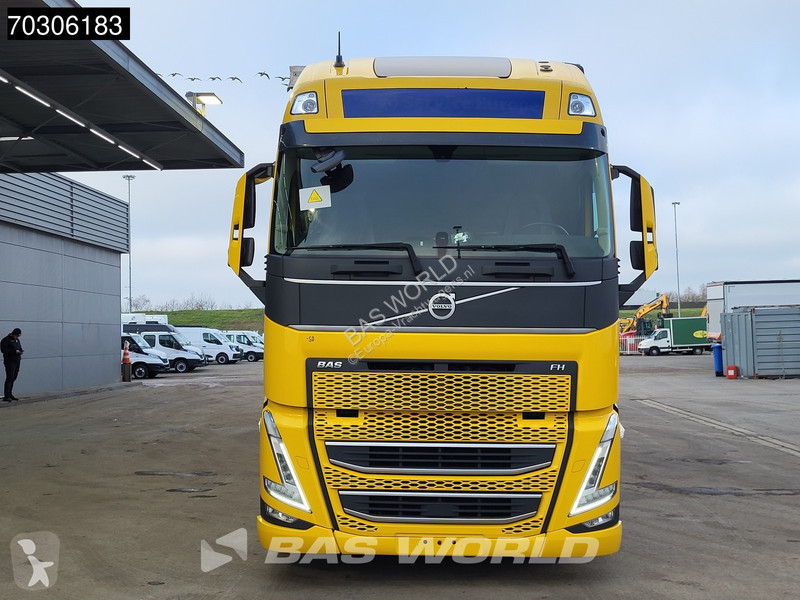 شاحنة Volvo 460 6X2 Curtainsider Combi LNG...