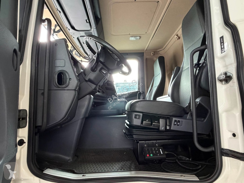 شاحنة Scania g440 lb 6x2