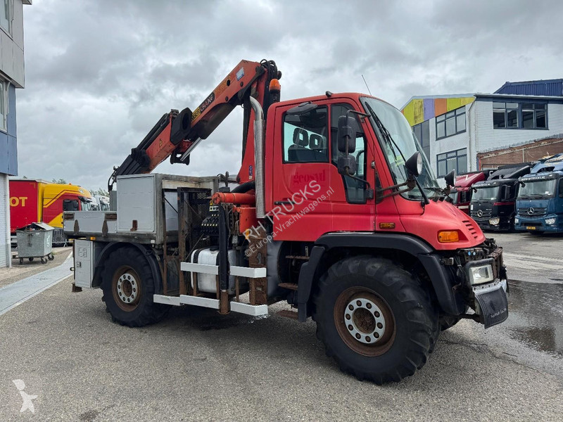 شاحنة Unimog 4X4 + PALFINGER PK 16502 + REMOTE...