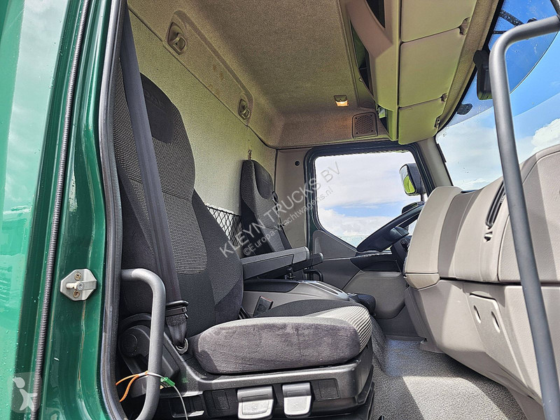 شاحنة DAF 210 11.9 T