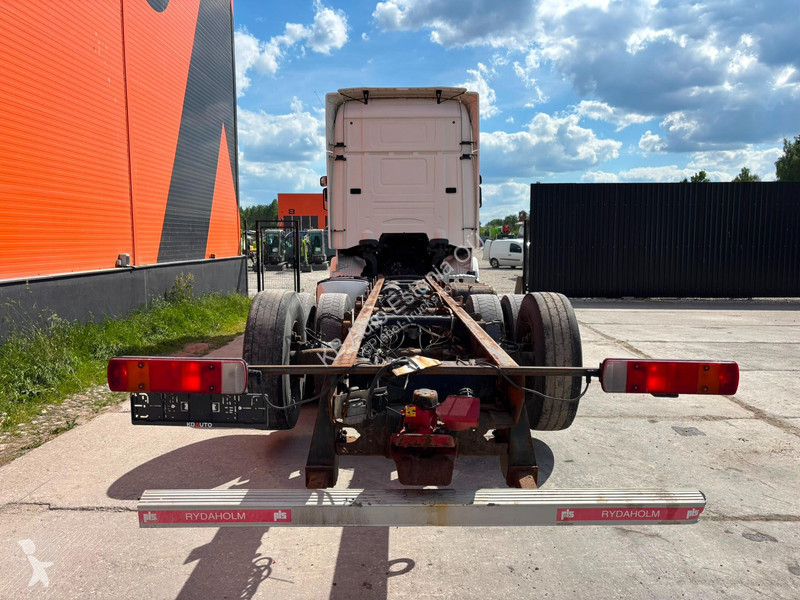 شاحنة Scania 6x2 CHASSIS L=7646 mm