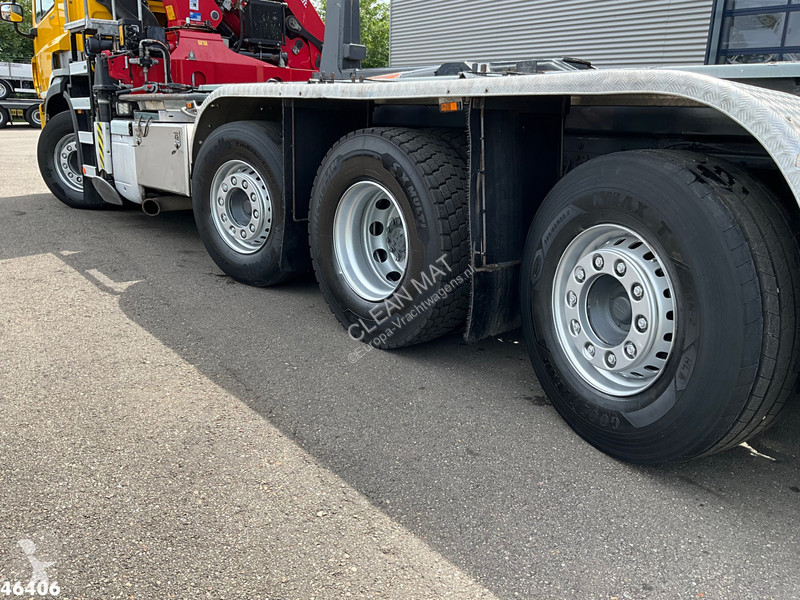 شاحنة DAF FAQ  400 8x2 Euro 6 HMF 26 Tonmeter...