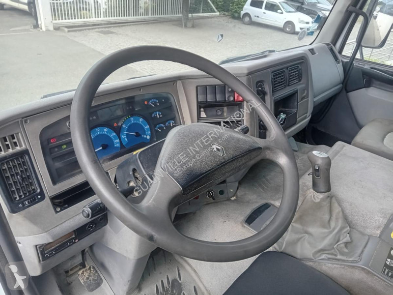 شاحنة Renault 370 DCI